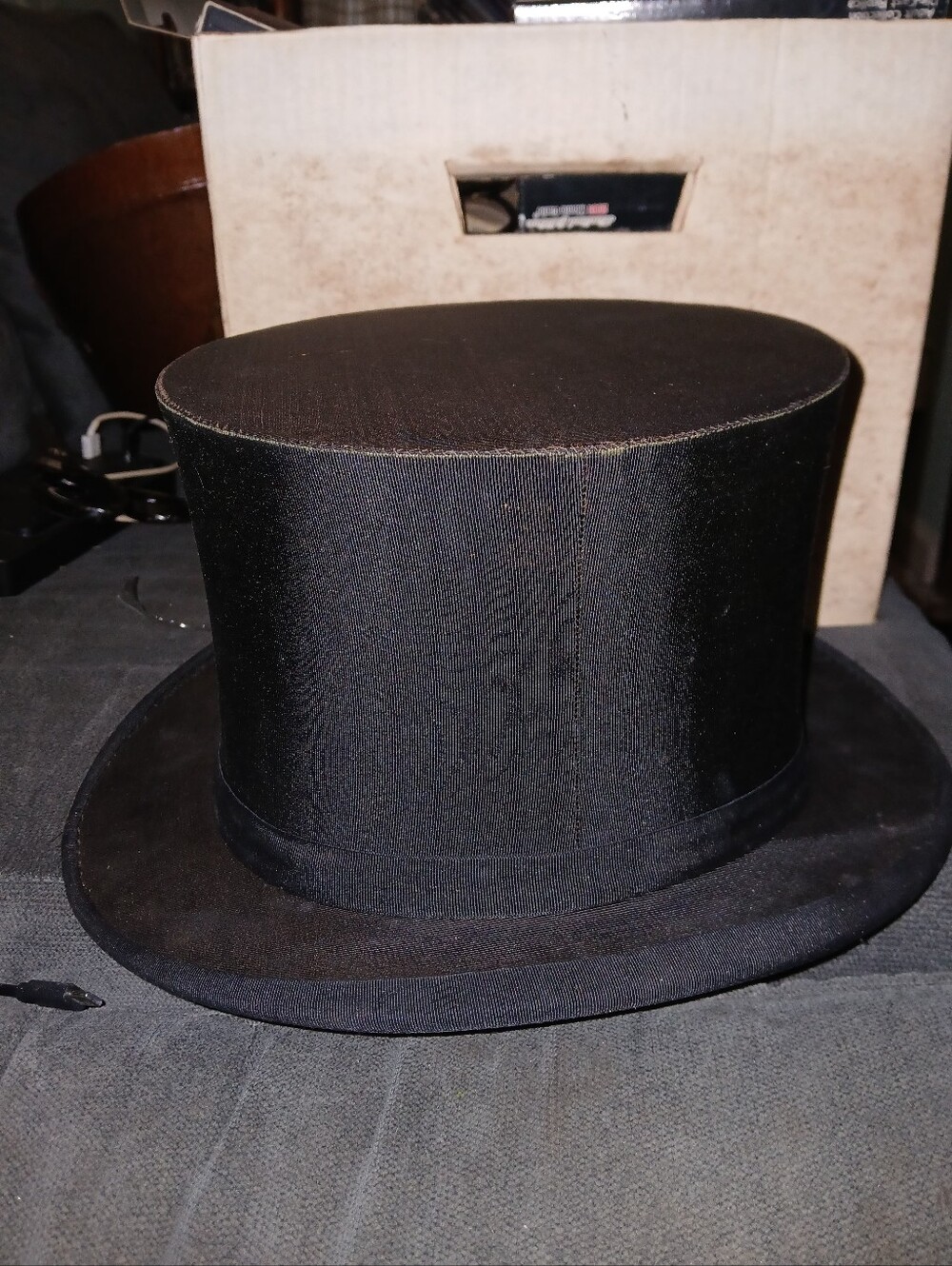 Vintage Hi end Top Hat Black Silk Dobbs Brand in a hard case by  Knox Hats